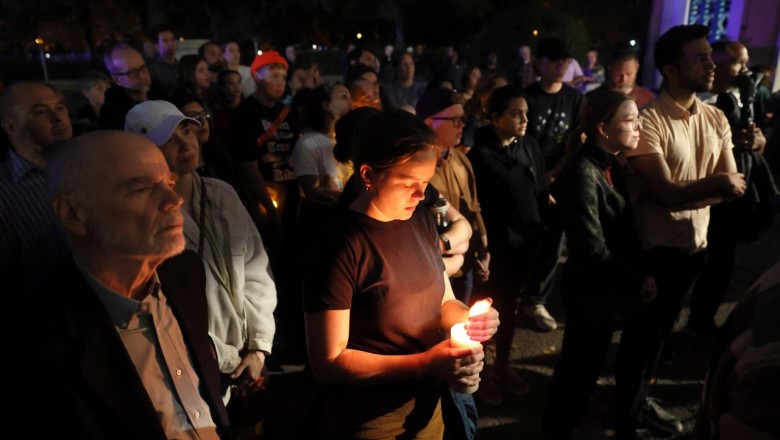 Officials call for federal assault weapons after St. Louis
shooting