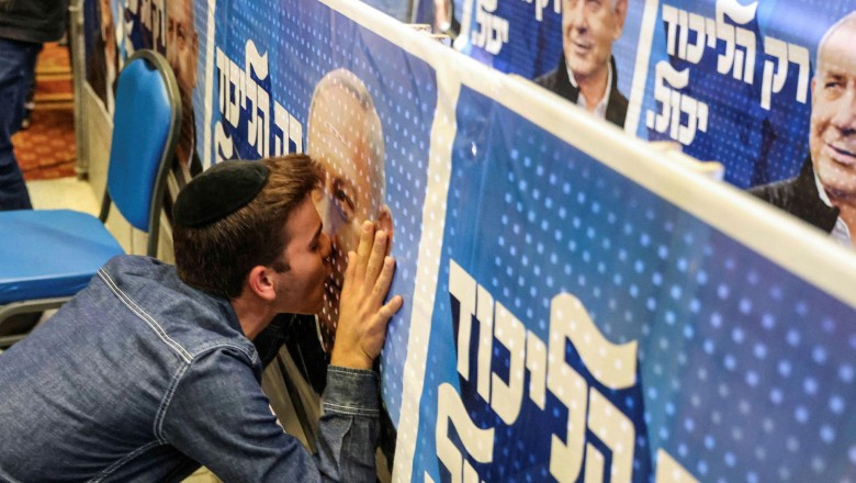 Likud headquarters waited with their celebrations – until Netanyahu arrived
