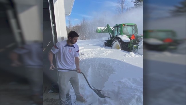 Josh Allen's neighbors help dig him out ahead of Browns
game