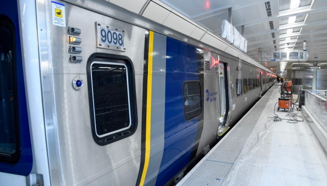LIRR broken rail causing service delays during rush hour
commute