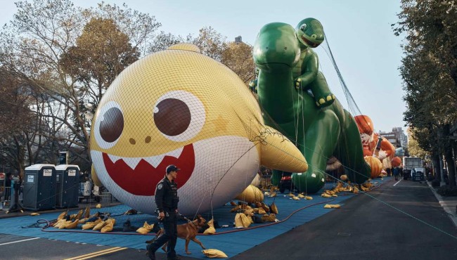 High-flying balloon characters star in Thanksgiving
parade