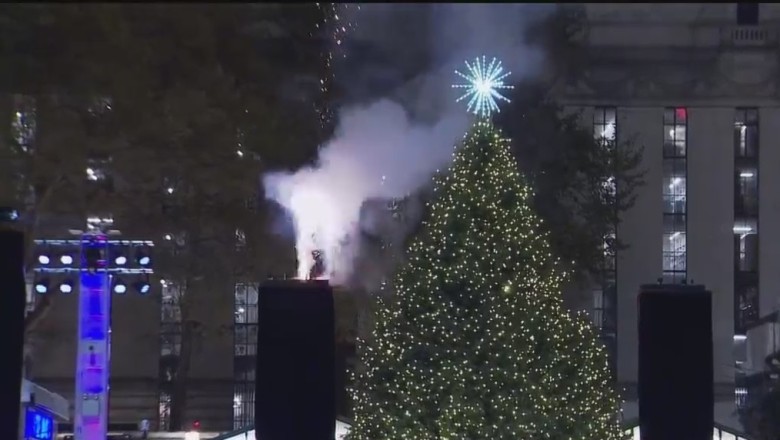 Bryant Park lights Christmas tree